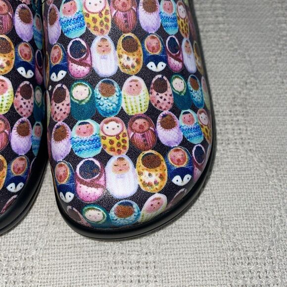 Alegria Women’s Nursing Shoes Size 38 U.S. 7 M Multicolor Baby Motif Comfort - Picture 9 of 12